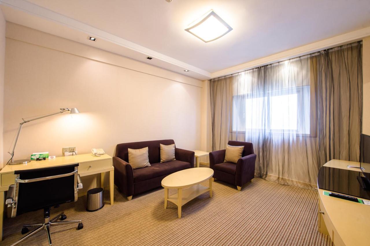 Holiday Inn Downtown Šanghaj Exteriér fotografie